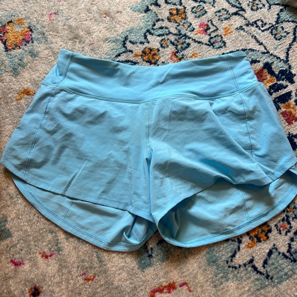 Lululemon speed up mid-rise lined 4” shorts in chill blue. - Picture 2 of 4